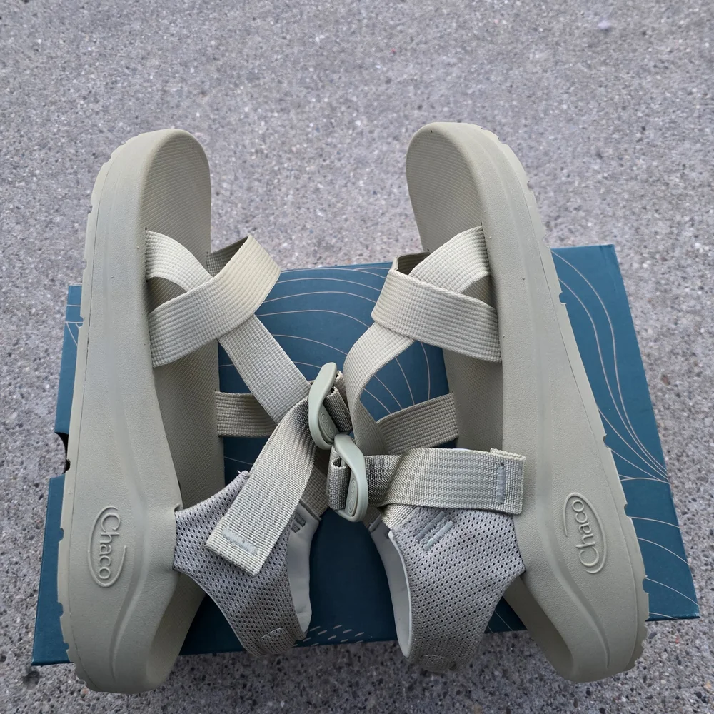 Chaco CushZ Cushioned Beige Strappy Sandals Men 11